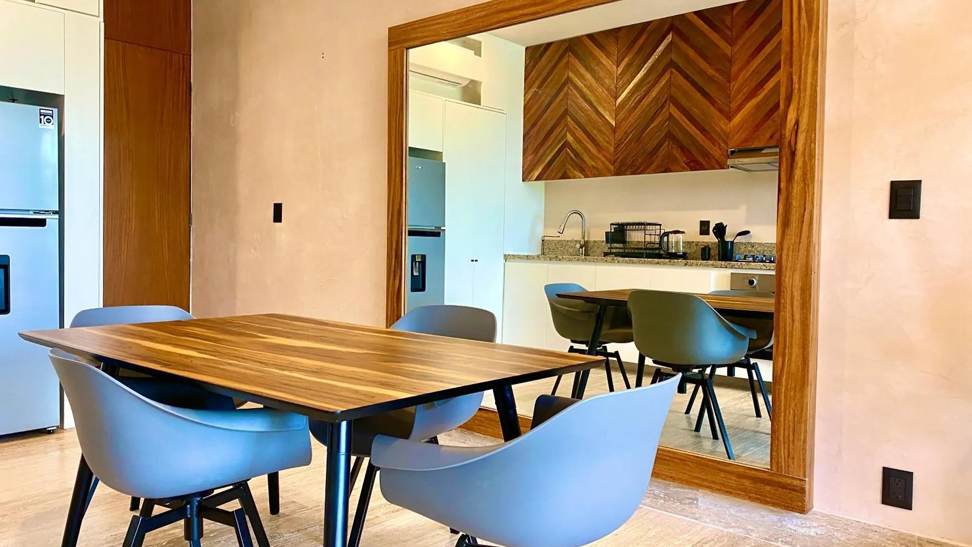 Living In The Noom By Andiani Apartment Cancun