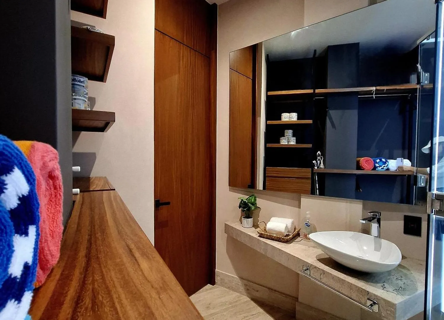 Living In The Noom By Andiani Apartment Cancun Mexico