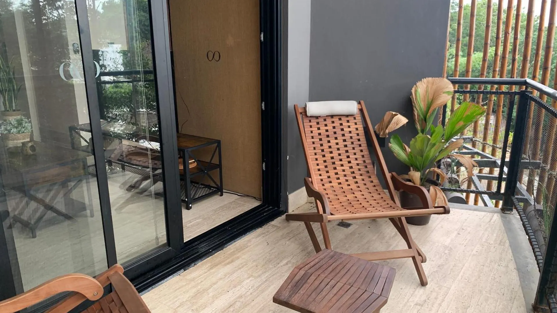 Living In The Noom By Andiani Apartment Cancun Mexico