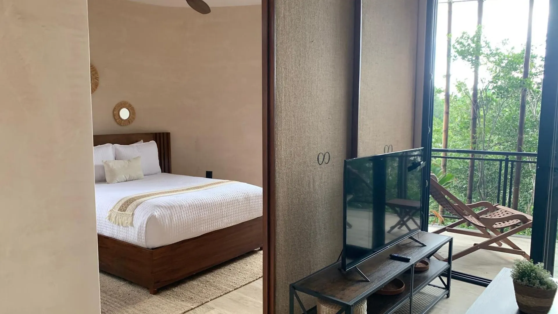 Living In The Noom By Andiani Apartment Cancun Mexico